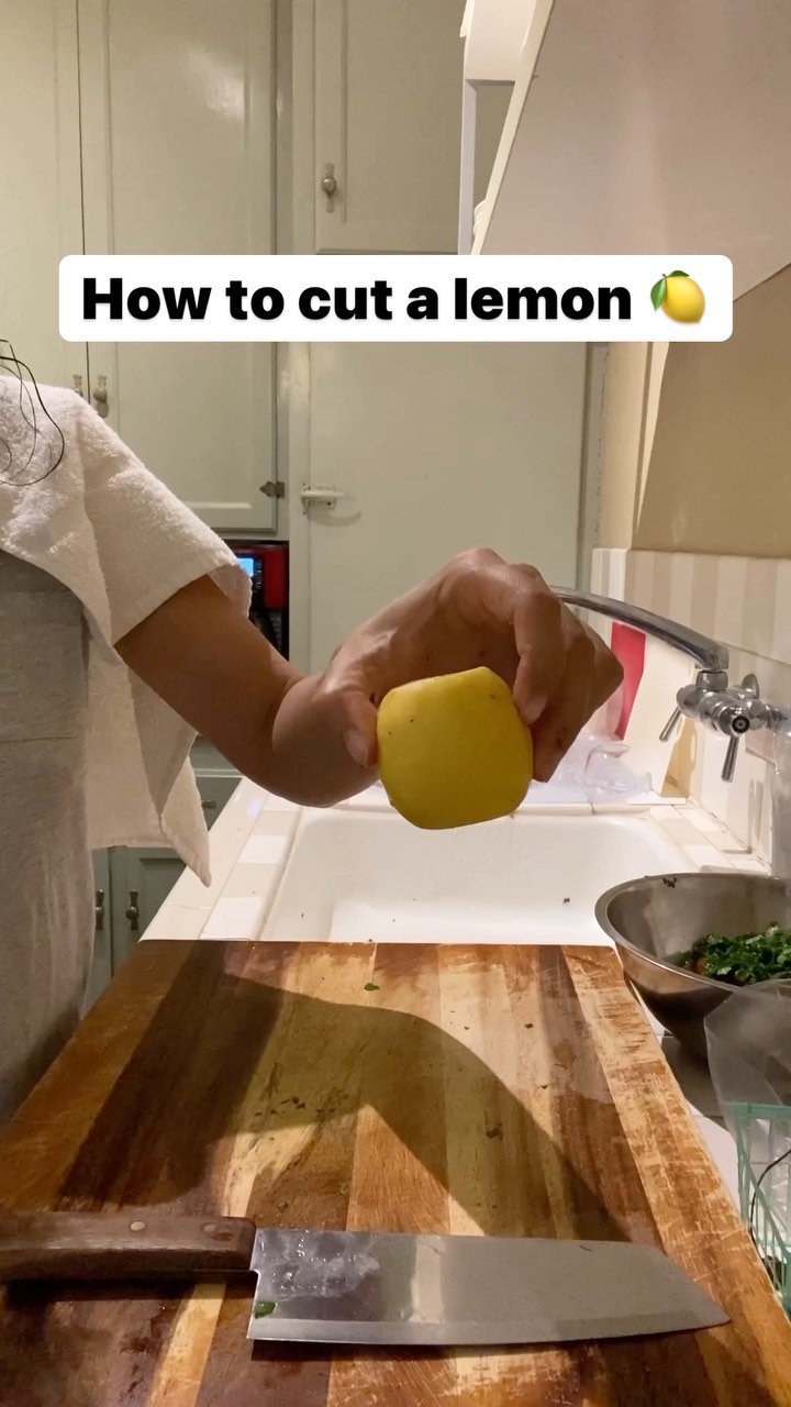 How to cut a lemon like a pro 🍋 #chef #knifeskills #cooking #vegan #plantbased #vegetarian #onlinecookingclass #bluezones #bluezoneskitchen #veganlife #veganfoodshare